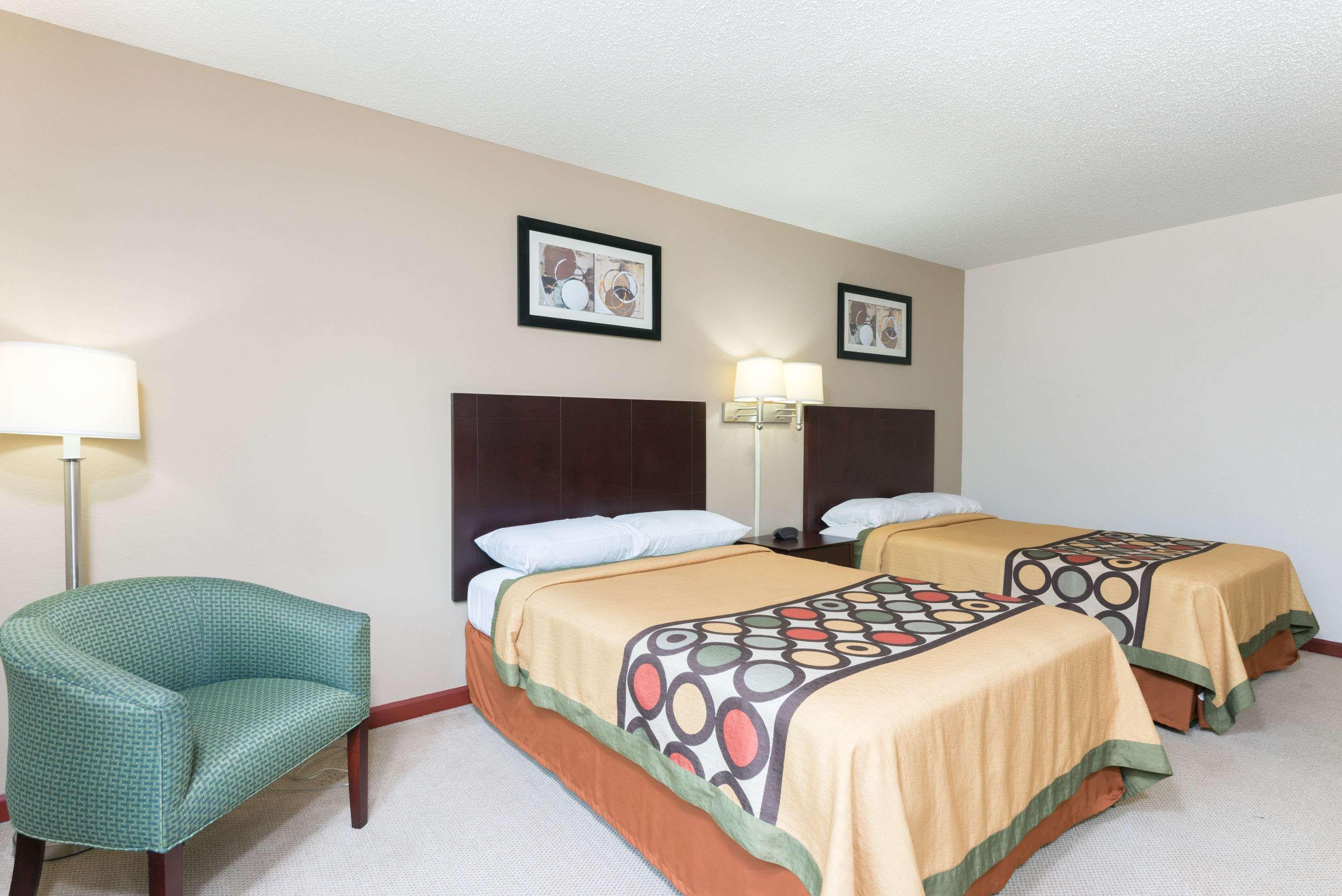 Super 8 By Wyndham Beaver Falls Dış mekan fotoğraf