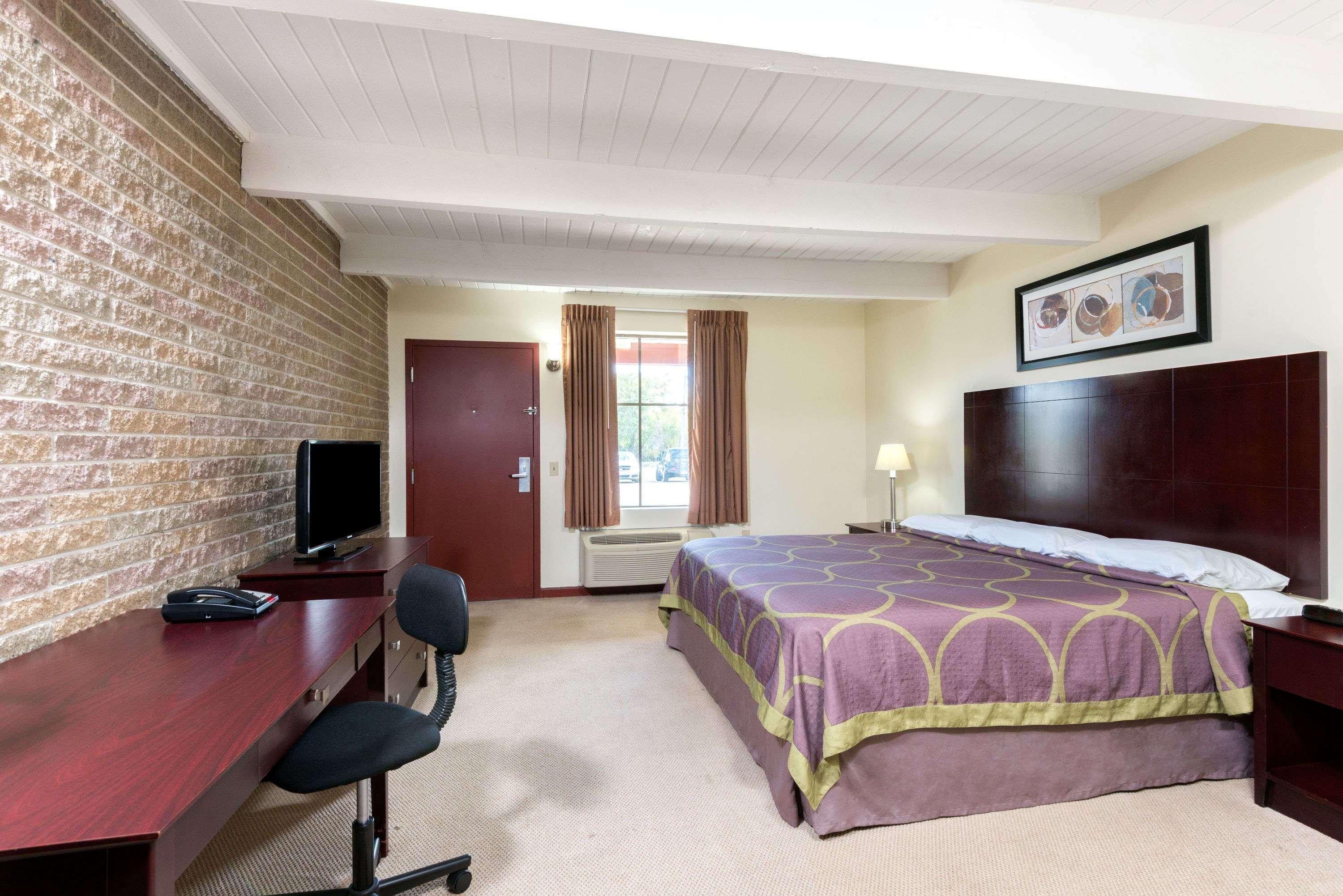 Super 8 By Wyndham Beaver Falls Dış mekan fotoğraf